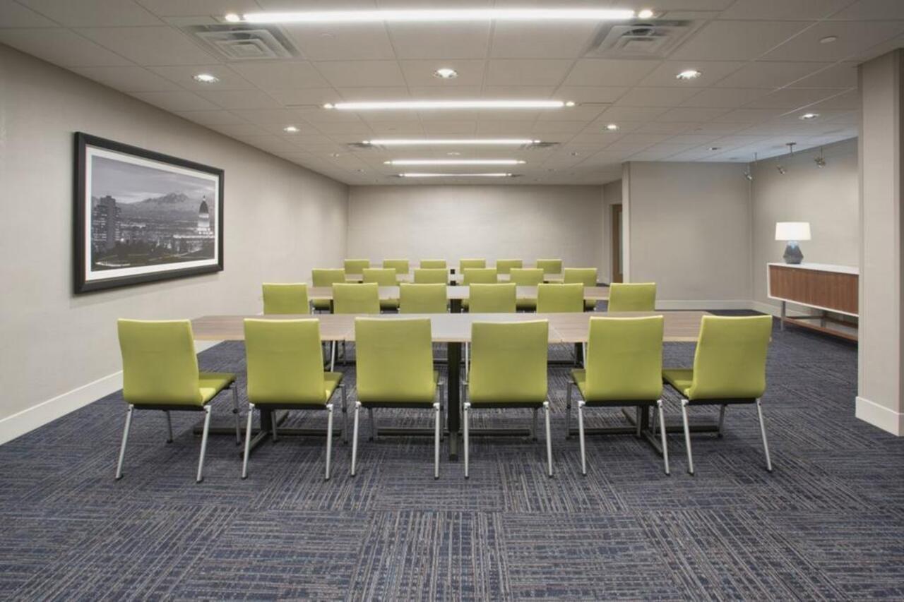 Holiday Inn Express & Suites Purcell By Ihg Exteriér fotografie